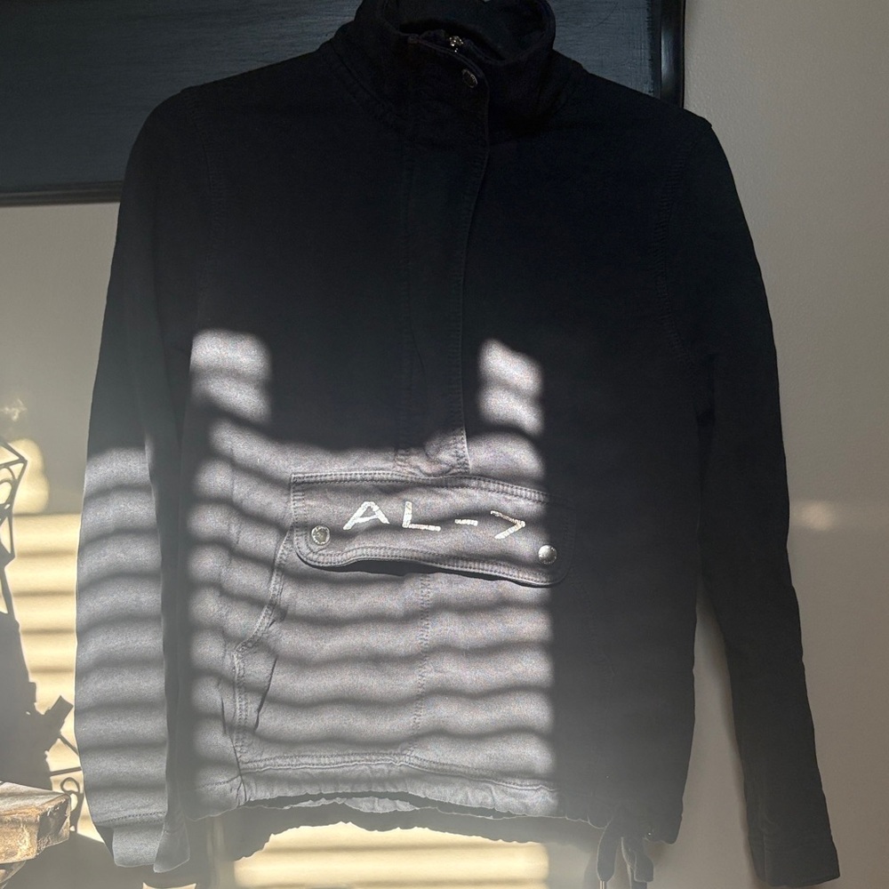 American Living Black Sweatshirt